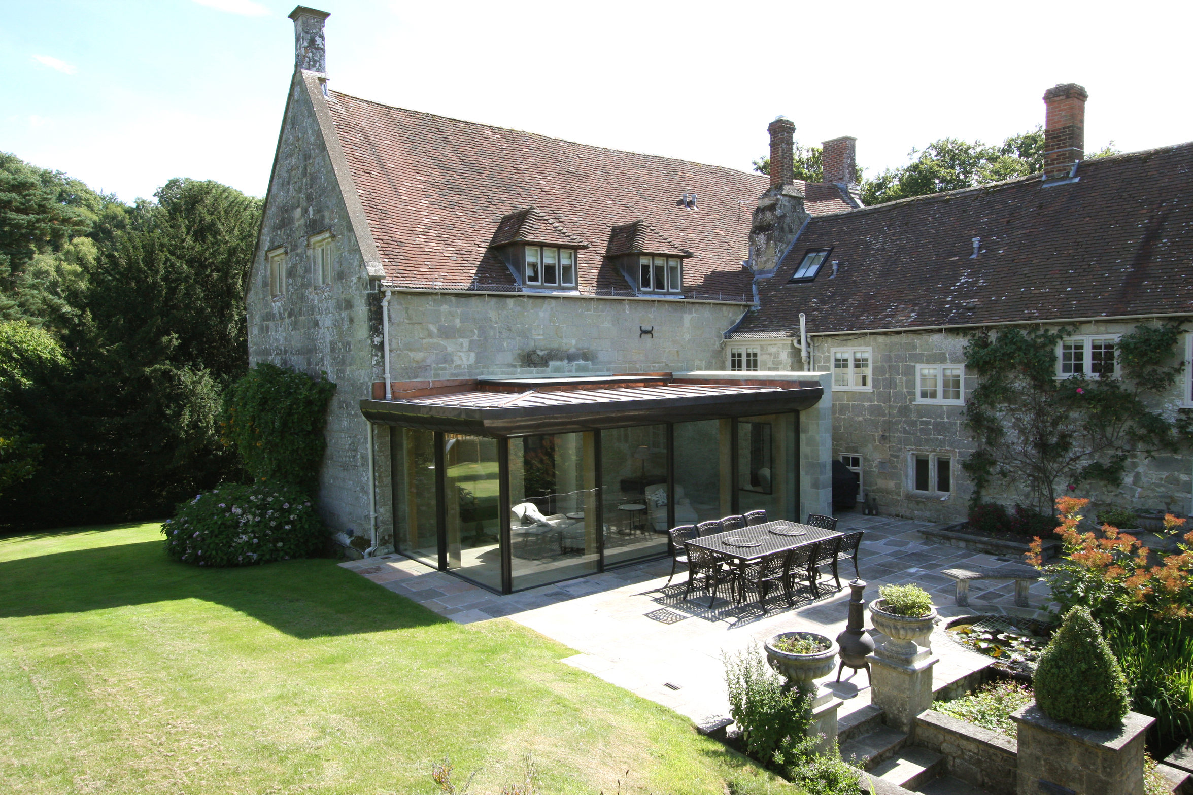 Maximising light and preserving heritage with a glass box extension